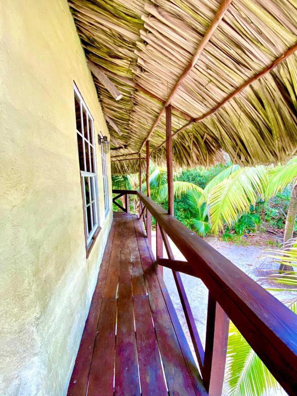 Kin Resort Lodge Maya Beach ภายนอก รูปภาพ
